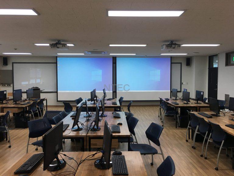 Read more about the article 강의실 듀얼 프로젝터 설치